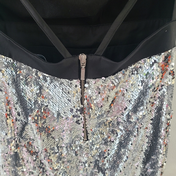 Nasty Gal backless mini dress . - Picture 6 of 8